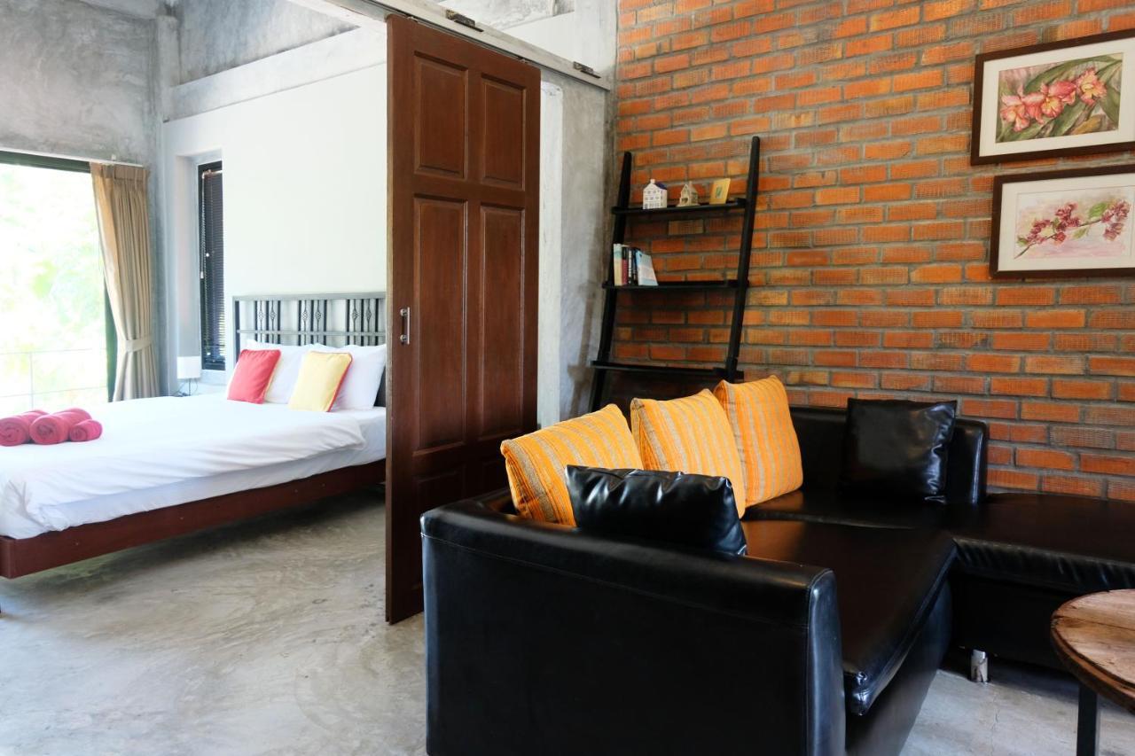 Aonang Third Place Hometel Ao Nang Bagian luar foto