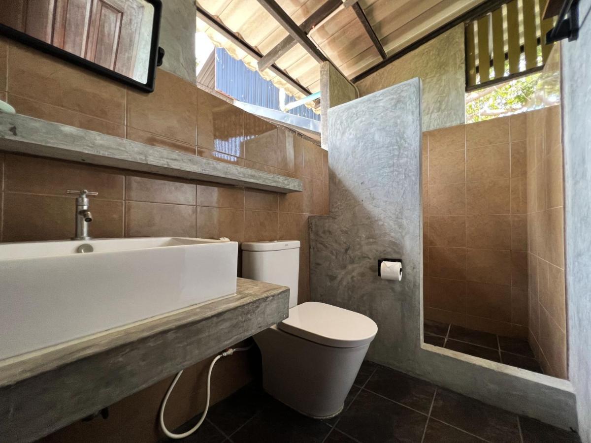 Aonang Third Place Hometel Ao Nang Bagian luar foto